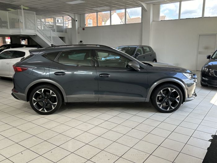 Cupra Formentor 1.4 VZ2 DSG 5d 242 BHP Hatchback Hybrid GREY