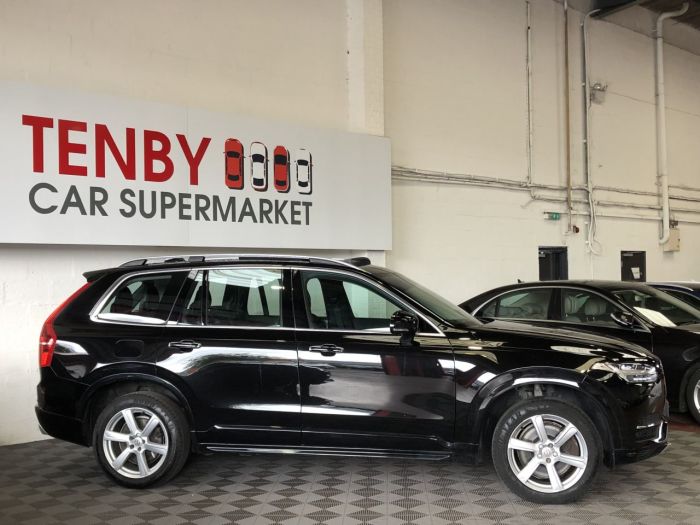 Volvo XC90 2.0 T8 TWIN ENGINE MOMENTUM 5d 316 BHP Estate Hybrid BLACK