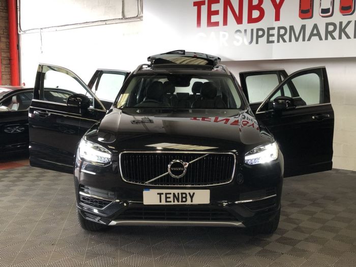 Volvo XC90 2.0 T8 TWIN ENGINE MOMENTUM 5d 316 BHP Estate Hybrid BLACK