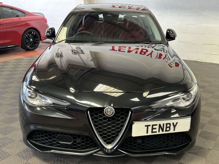 Alfa Romeo Giulia 2.0 TB VELOCE 4d 277 BHP Saloon Petrol BLACK