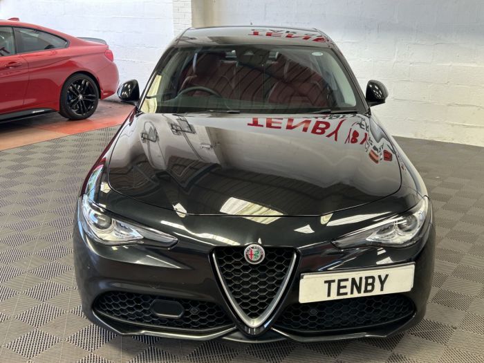 Alfa Romeo Giulia 2.0 TB VELOCE 4d 277 BHP Saloon Petrol BLACK