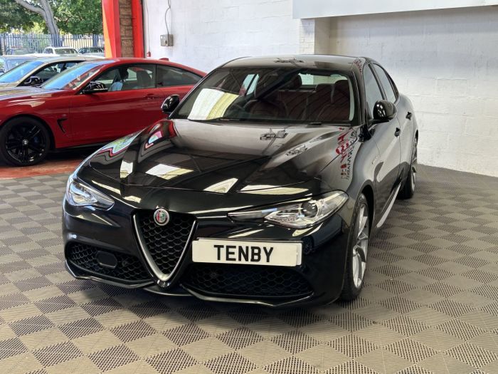 Alfa Romeo Giulia 2.0 TB VELOCE 4d 277 BHP Saloon Petrol BLACK