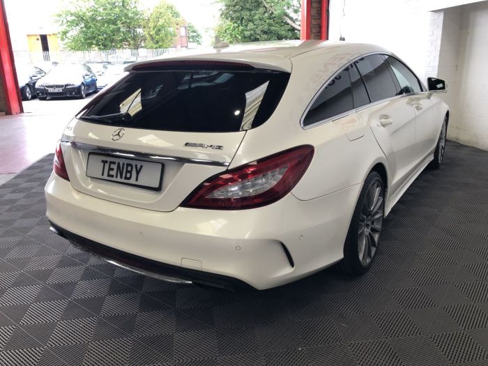 Mercedes-Benz CLS-Class 2.1 CLS220 D AMG LINE PREMIUM 5d 174 BHP Estate Diesel WHITE