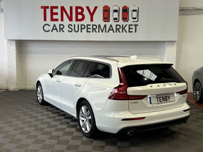 Volvo V60 2.0 D4 MOMENTUM PRO 5d 188 BHP Estate Diesel WHITE