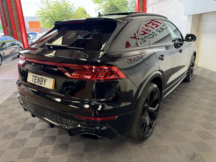 Audi RSQ8 4.0 RS TFSI QUATTRO VORSPRUNG MHEV 5d 592 BHP Estate Petrol BLACK