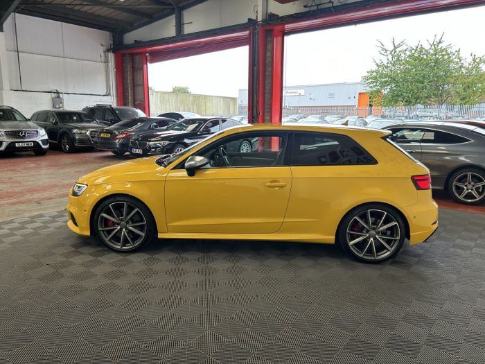 Audi S3 2.0 S3 QUATTRO 3d 306 BHP Hatchback Petrol YELLOW