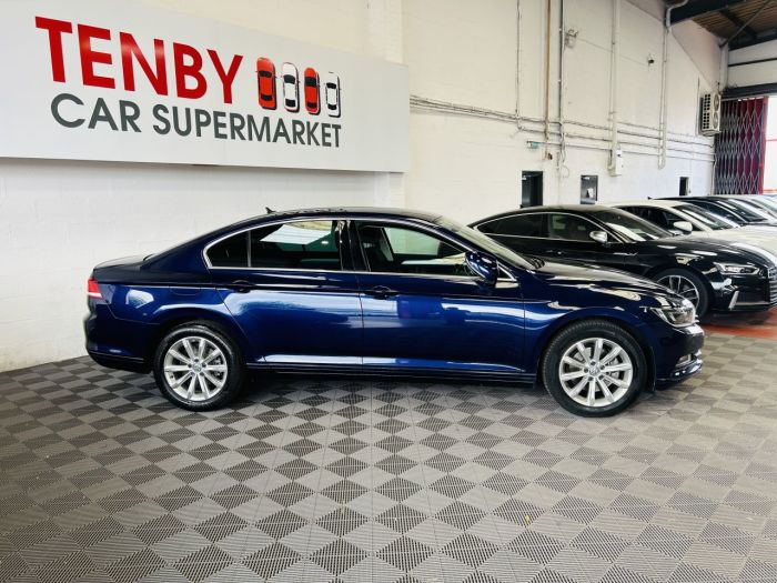 Volkswagen Passat 2.0 SE BUSINESS TDI BLUEMOTION TECH DSG 4d 148 BHP Saloon Diesel BLUE