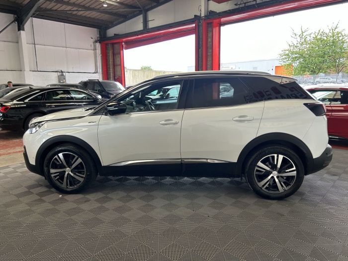 Peugeot 3008 1.2 PURETECH S/S GT LINE 5d 129 BHP Hatchback Petrol WHITE