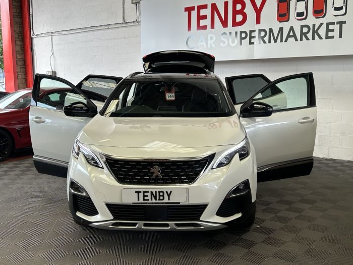 Peugeot 3008 1.2 PURETECH S/S GT LINE 5d 129 BHP Hatchback Petrol WHITE