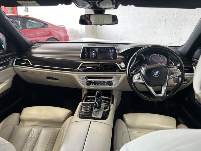 BMW 7 Series 3.0 730D XDRIVE M SPORT 4d 261 BHP Saloon Diesel BLACK