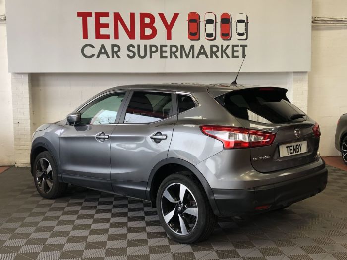 Nissan Qashqai 1.2 N-CONNECTA DIG-T XTRONIC 5d 113 BHP Hatchback Petrol GREY