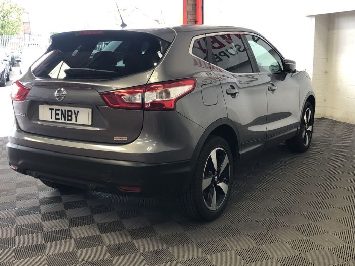 Nissan Qashqai 1.2 N-CONNECTA DIG-T XTRONIC 5d 113 BHP Hatchback Petrol GREY