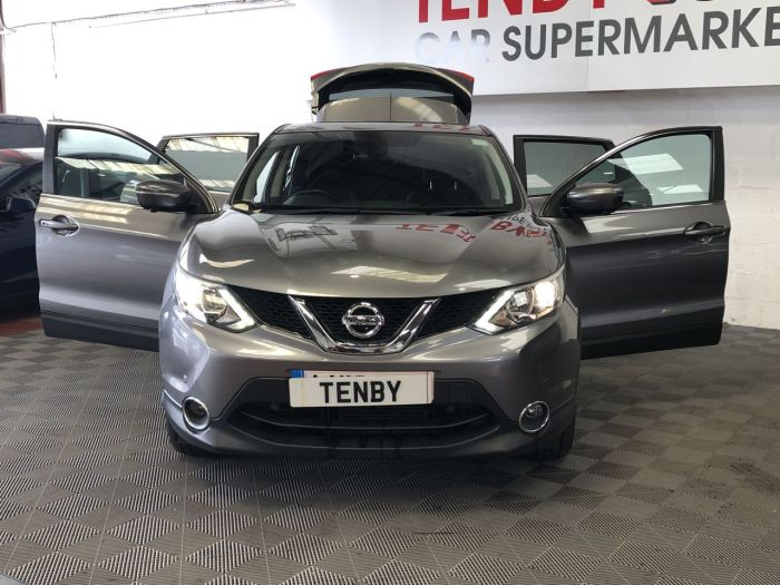 Nissan Qashqai 1.2 N-CONNECTA DIG-T XTRONIC 5d 113 BHP Hatchback Petrol GREY