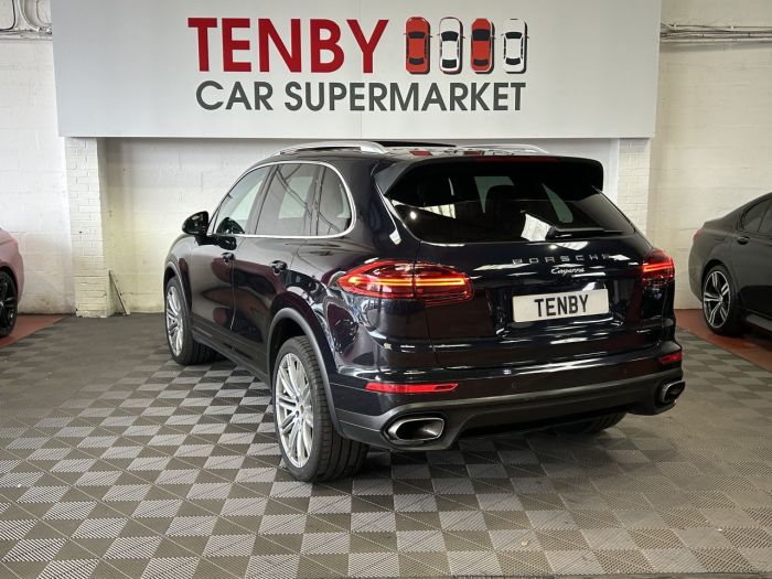 Porsche Cayenne 3.0 D V6 TIPTRONIC S 5d 262 BHP Estate Diesel BLUE