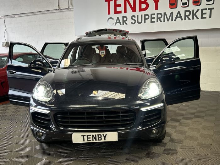 Porsche Cayenne 3.0 D V6 TIPTRONIC S 5d 262 BHP Estate Diesel BLUE