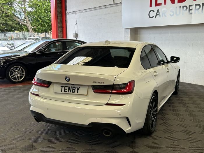 BMW 3 Series 2.0 330I M SPORT 4d 255 BHP Saloon Petrol WHITE