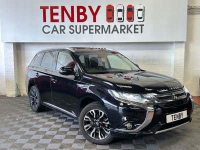 Mitsubishi Outlander 2.0 PHEV GX 4H 5d 161 BHP Estate Hybrid BLACKMitsubishi Outlander 2.0 PHEV GX 4H 5d 161 BHP Estate Hybrid BLACK at Motor Finance 4u Tunbridge Wells