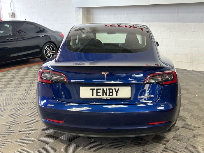 Tesla Model 3 0.0 PERFORMANCE AWD 4d 302 BHP Saloon Electric BLUE