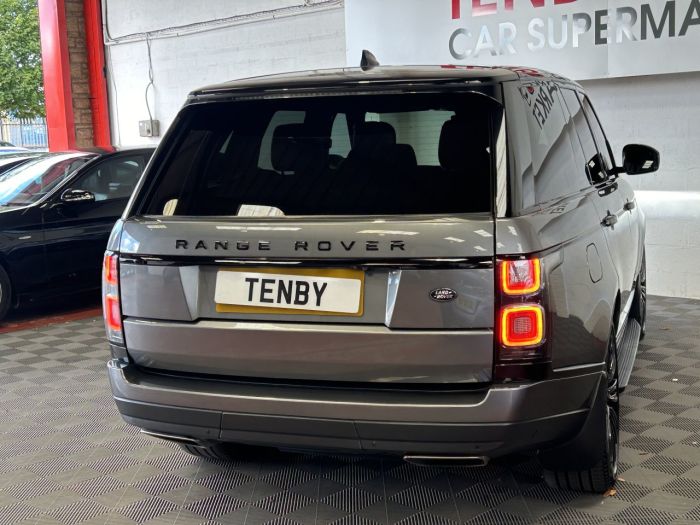 Land Rover Range Rover 4.4 SDV8 VOGUE SE 5d 340 BHP Estate Diesel GREY