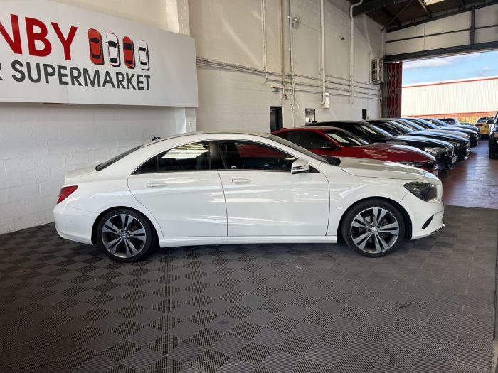 Mercedes-Benz CLA 2.1 CLA 200 D SPORT 4d 134 BHP Coupe Diesel WHITE