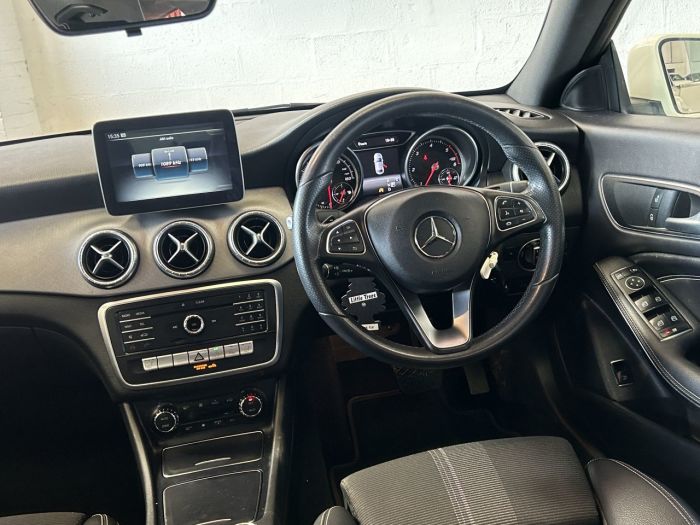 Mercedes-Benz CLA 2.1 CLA 200 D SPORT 4d 134 BHP Coupe Diesel WHITE