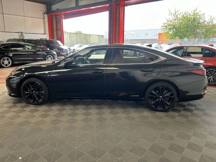 Lexus ES 2.5 300H F SPORT 4d 215 BHP Saloon Hybrid BLACK