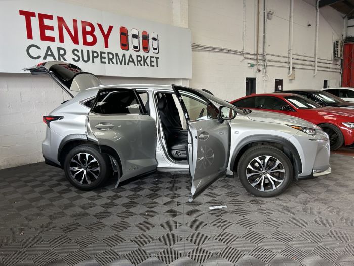 Lexus Nx 2.5 300H F SPORT 5d 153 BHP Estate Hybrid SILVER