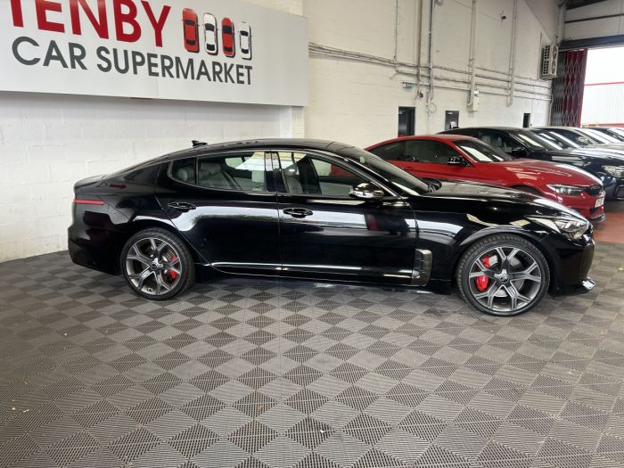 Kia Stinger 3.3 T-GDi V6 GT S Gran Turismo 5dr Petrol Auto Euro 6 (s/s) (365 bhp) Hatchback Petrol BLACK