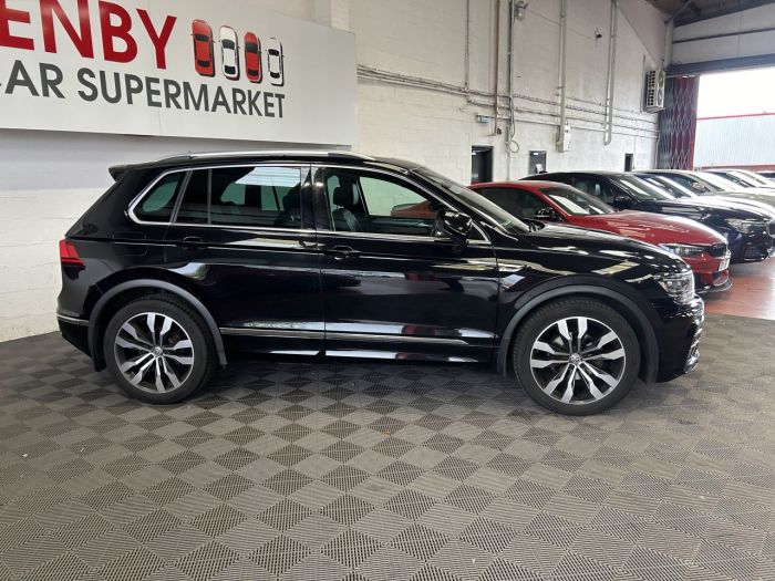 Volkswagen Tiguan 2.0 TDI R-Line SUV 5dr Diesel DSG 4Motion Euro 6 (s/s) (150 ps) SUV Diesel BLACK