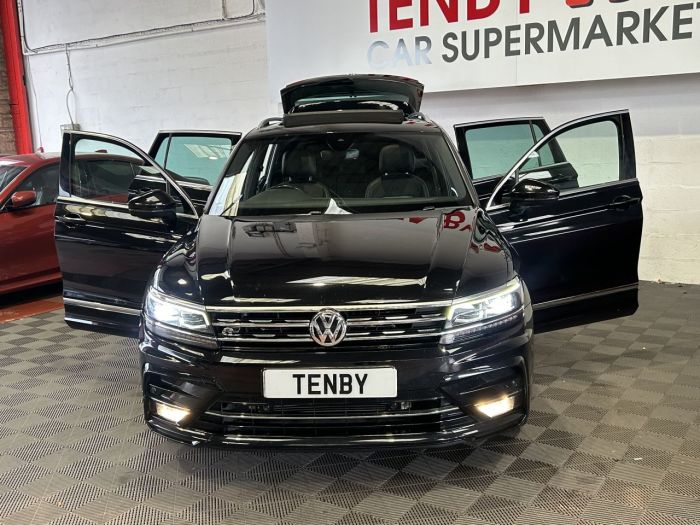 Volkswagen Tiguan 2.0 TDI R-Line SUV 5dr Diesel DSG 4Motion Euro 6 (s/s) (150 ps) SUV Diesel BLACK