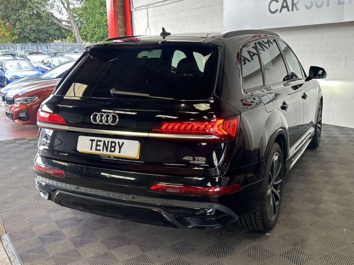 Audi Q7 3.0 TDI V6 45 Black Edition SUV 5dr Diesel Tiptronic quattro Euro 6 (s/s) (231 ps) SUV Diesel BLACK