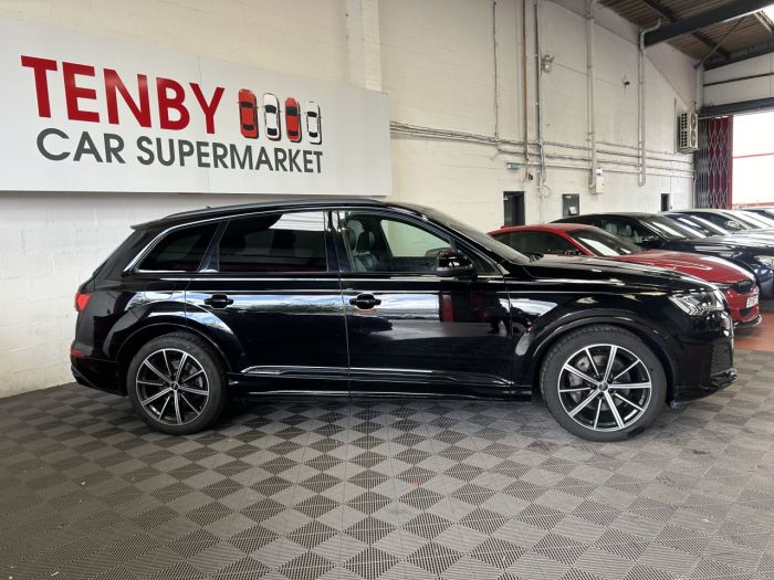 Audi Q7 3.0 TDI V6 45 Black Edition SUV 5dr Diesel Tiptronic quattro Euro 6 (s/s) (231 ps) SUV Diesel BLACK