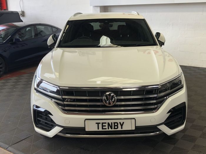 Volkswagen Touareg 3.0 V6 R-LINE TDI 5d 282 BHP Estate Diesel WHITE