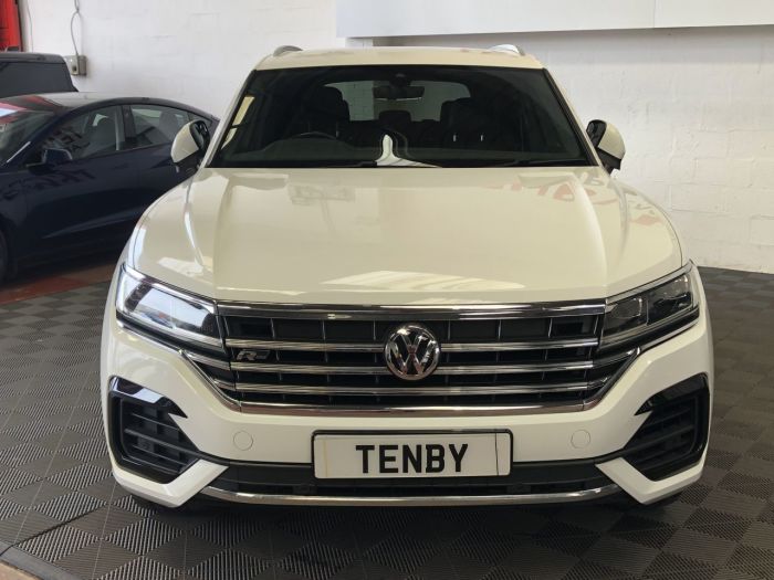 Volkswagen Touareg 3.0 V6 R-LINE TDI 5d 282 BHP Estate Diesel WHITE