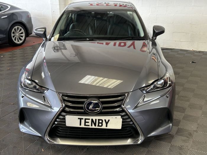 Lexus IS 2.5 300h Executive Edition Saloon 4dr Petrol Hybrid E-CVT Euro 6 (s/s) (223 ps) Saloon Hybrid GREY