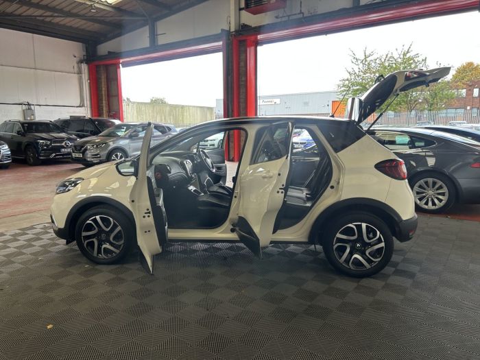 Renault Captur 1.5 dCi ENERGY Dynamique S Nav SUV 5dr Diesel EDC Euro 6 (s/s) (90 ps) SUV Diesel WHITE