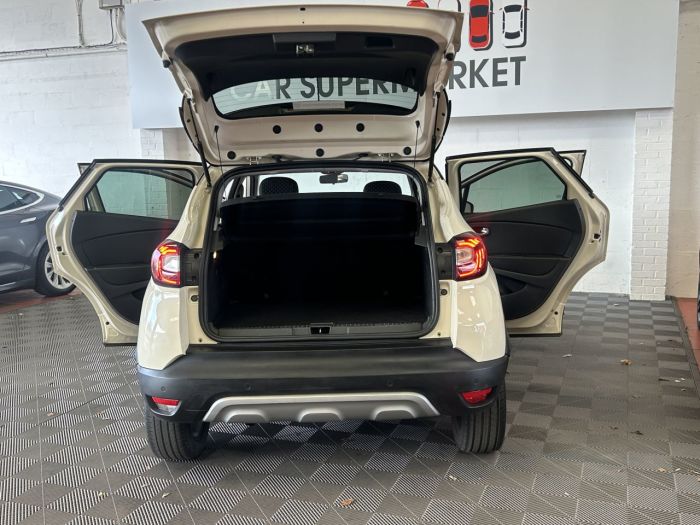 Renault Captur 1.5 dCi ENERGY Dynamique S Nav SUV 5dr Diesel EDC Euro 6 (s/s) (90 ps) SUV Diesel WHITE