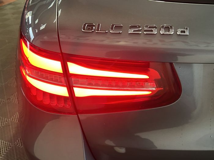 Mercedes-Benz GLC 2.1 GLC250d AMG Line (Premium) SUV 5dr Diesel G-Tronic 4MATIC Euro 6 (s/s) (204 ps) SUV Diesel GREY