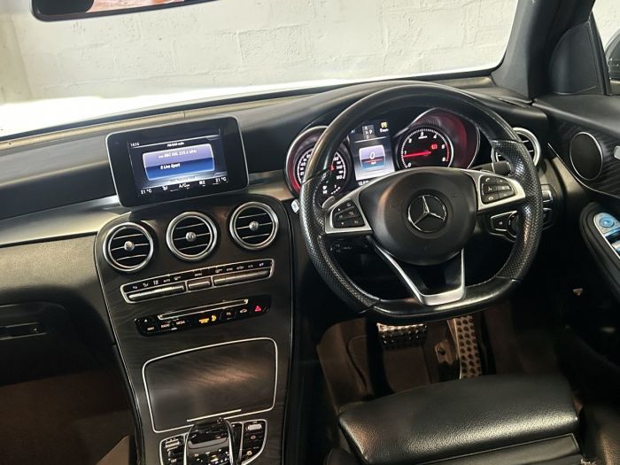 Mercedes-Benz GLC 2.1 GLC250d AMG Line (Premium) SUV 5dr Diesel G-Tronic 4MATIC Euro 6 (s/s) (204 ps) SUV Diesel GREY