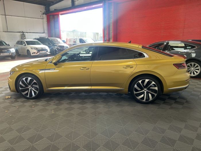 Volkswagen Arteon 2.0 TDI R-Line Fastback 5dr Diesel DSG Euro 6 (s/s) (150 ps) Hatchback Diesel YELLOW