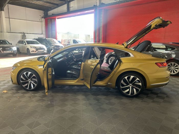 Volkswagen Arteon 2.0 TDI R-Line Fastback 5dr Diesel DSG Euro 6 (s/s) (150 ps) Hatchback Diesel YELLOW