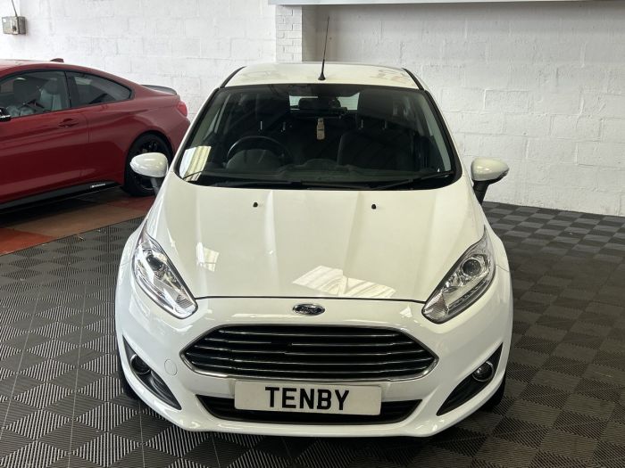 Ford Fiesta 1.0 ZETEC 3d 99 BHP Hatchback Petrol WHITE