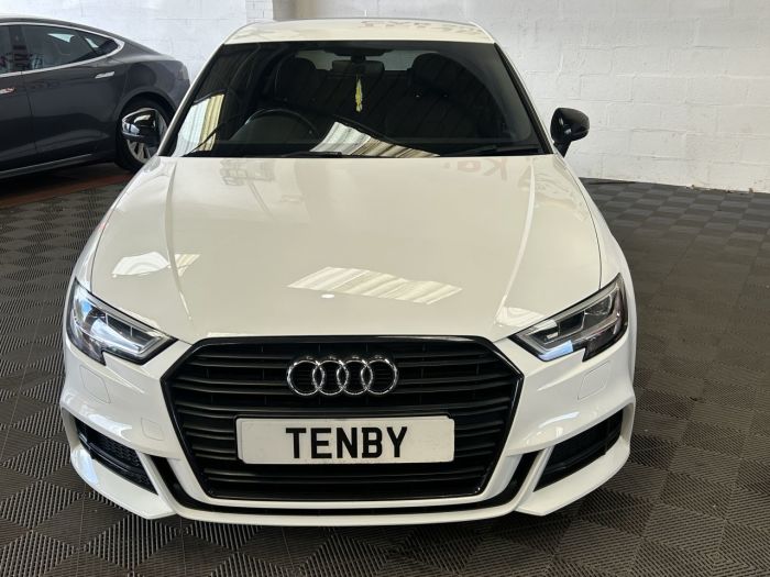 Audi A3 1.5 TFSI CoD Black Edition Sportback 5dr Petrol S Tronic Euro 6 (s/s) (150 ps) Hatchback Petrol WHITE