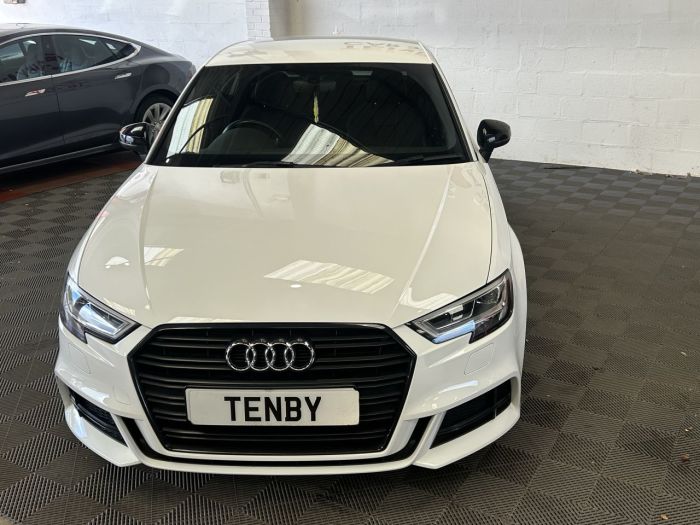 Audi A3 1.5 TFSI CoD Black Edition Sportback 5dr Petrol S Tronic Euro 6 (s/s) (150 ps) Hatchback Petrol WHITE