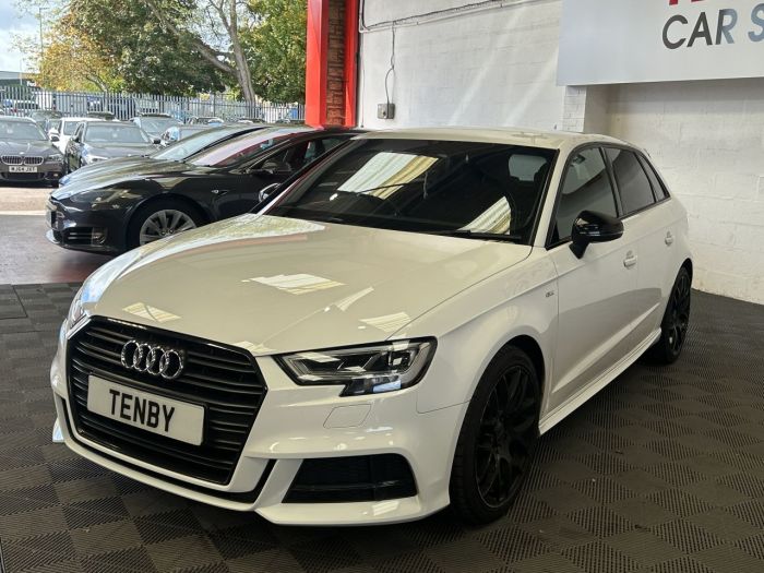 Audi A3 1.5 TFSI CoD Black Edition Sportback 5dr Petrol S Tronic Euro 6 (s/s) (150 ps) Hatchback Petrol WHITE