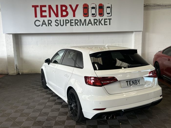 Audi A3 1.5 TFSI CoD Black Edition Sportback 5dr Petrol S Tronic Euro 6 (s/s) (150 ps) Hatchback Petrol WHITE