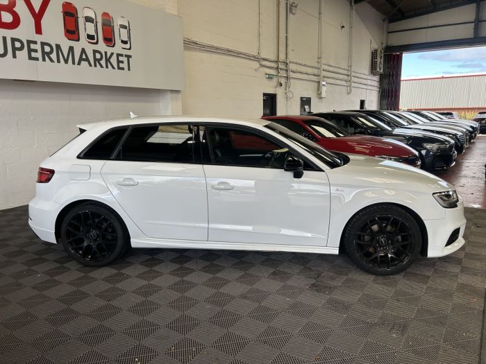 Audi A3 1.5 TFSI CoD Black Edition Sportback 5dr Petrol S Tronic Euro 6 (s/s) (150 ps) Hatchback Petrol WHITE