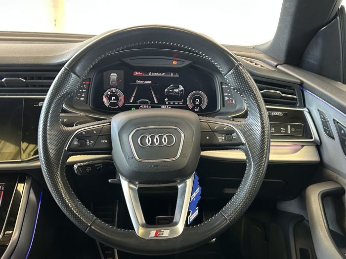 Audi Q8 3.0 TDI V6 50 S line SUV 5dr Diesel Tiptronic quattro Euro 6 (s/s) (286 ps) SUV Diesel BLUE