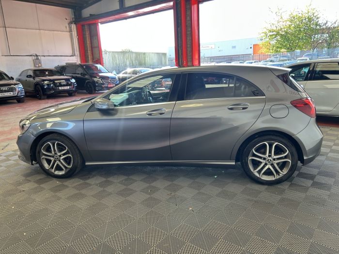 Mercedes-Benz A Class 2.1 A200d Sport Edition Plus Hatchback 5dr Diesel 7G-DCT Euro 6 (s/s) (136 ps) Hatchback Diesel GREY