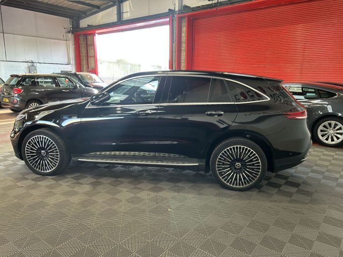 Mercedes-Benz Eqc EQC 400 80kWh AMG Line (Premium Plus) SUV 5dr Electric Auto 4MATIC (408 ps) SUV Electric BLACK